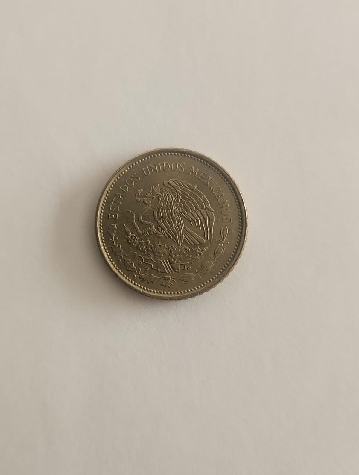 MONEDA 5 PESOS MEXICANOS 80s